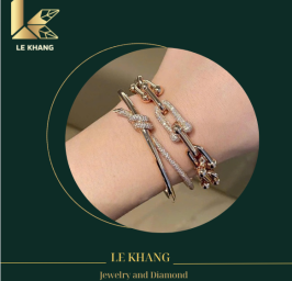 Vòng tay  mắc xích & đinh đính đá 